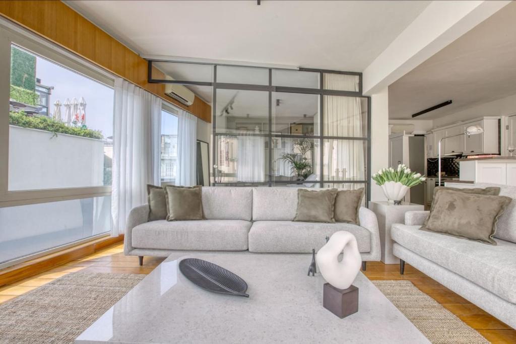 Apartment Sunny Luxury Loft,stunning Acropolis View, Jacuzzi