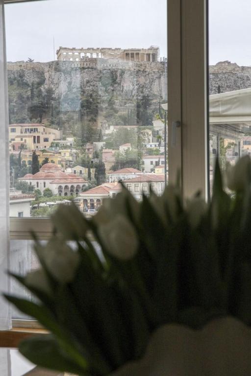 Sunny Luxury Loft,stunning Acropolis View, Jacuzzi * Athens