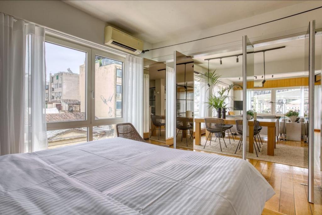 Sunny Luxury Loft,stunning Acropolis View, Jacuzzi *
