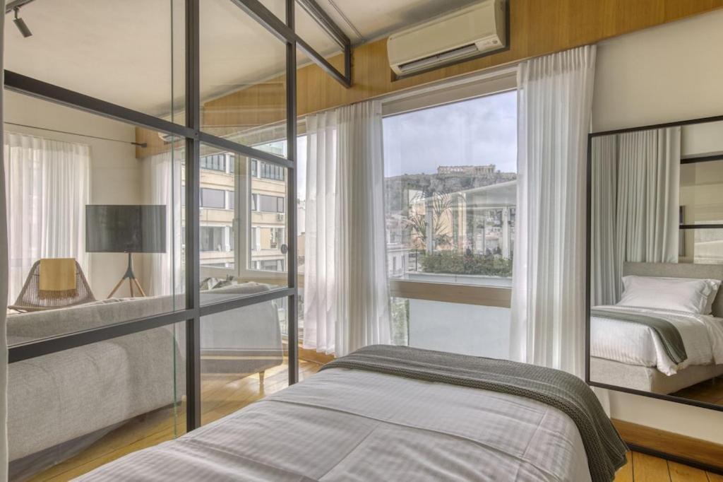 Sunny Luxury Loft,stunning Acropolis View, Jacuzzi *