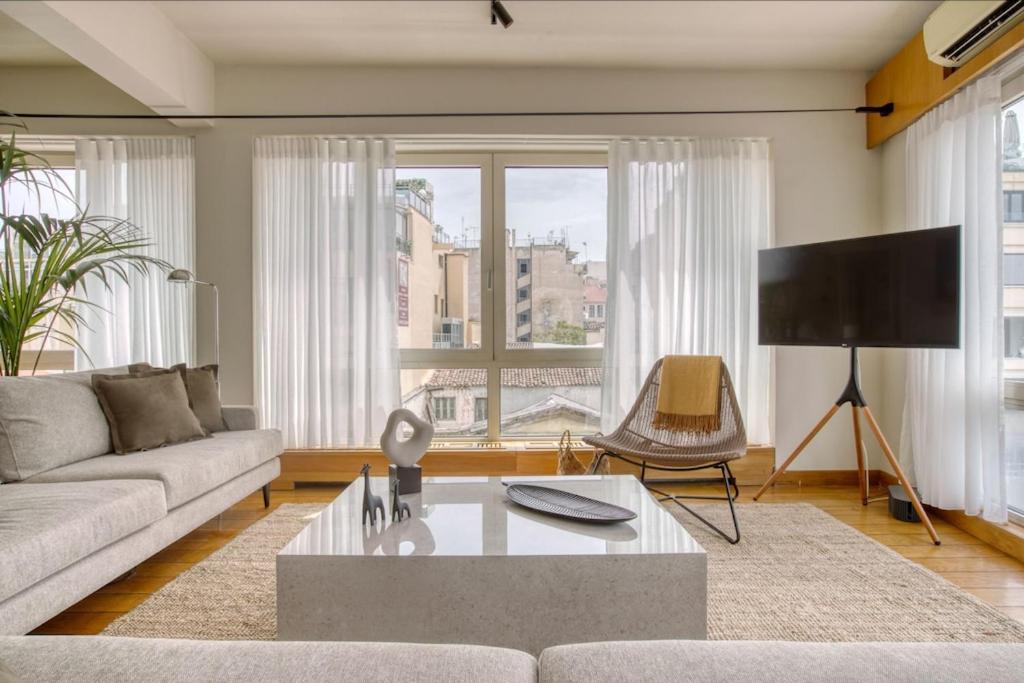 Sunny Luxury Loft,stunning Acropolis View, Jacuzzi