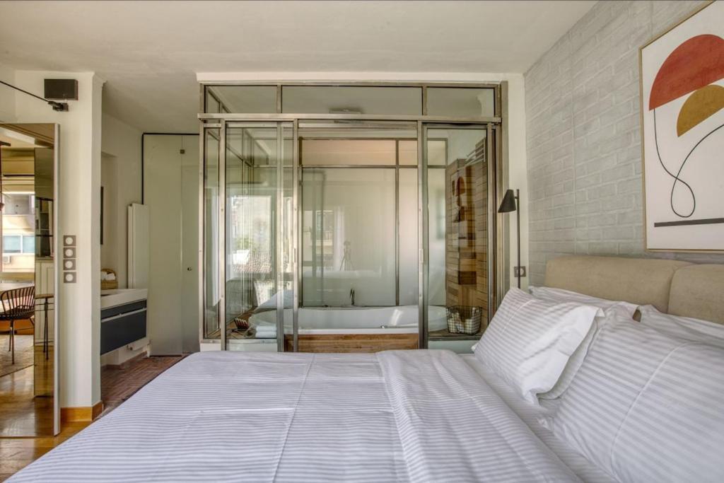 Sunny Luxury Loft,stunning Acropolis View, Jacuzzi Apartment Athens